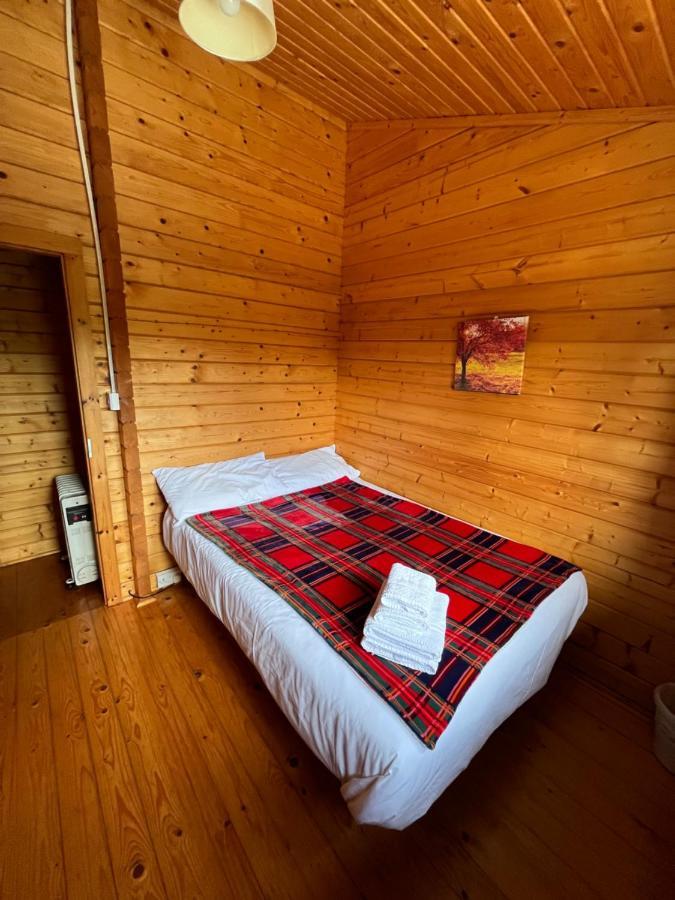 Red Squirrel Lodge Голуей Екстериор снимка